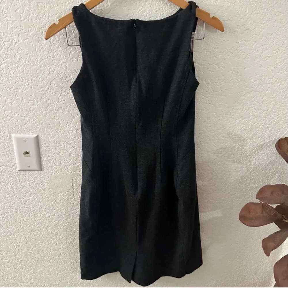 MM Lafleur The Lydia Twisted Strap Ponte Sheath Dress
size 6 - Picture 5 of 11